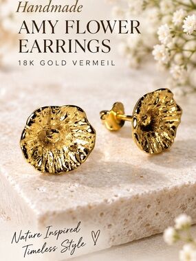 NEW - FNUE Amy 18K Gold Vermeil Sterling Silver Flower Stud Earrings